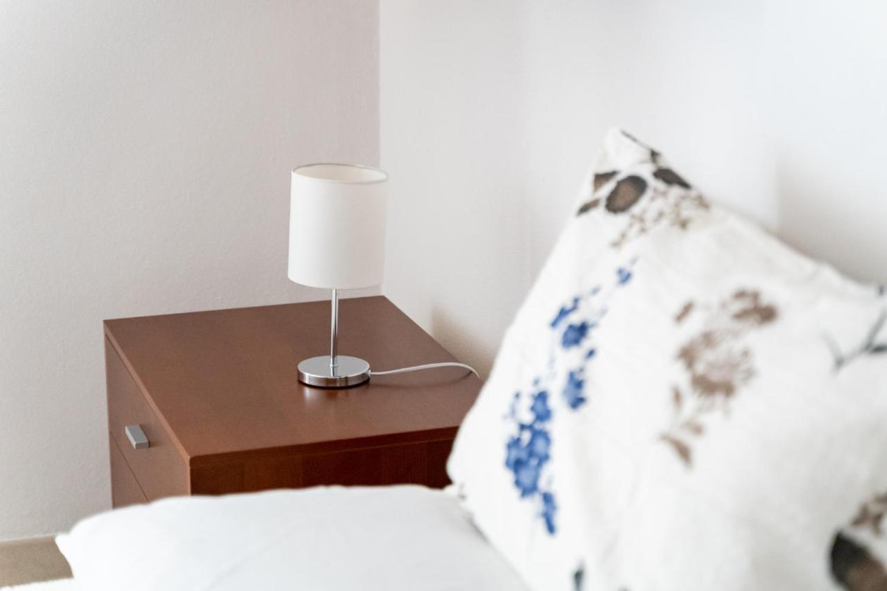 Spacious 3-Bedroom Apartment With Courtyard In Tempio Pausania - Perfect For Families Exterior foto